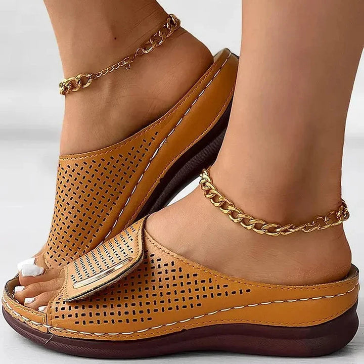 Rowenna - Timeless Urban Sandals