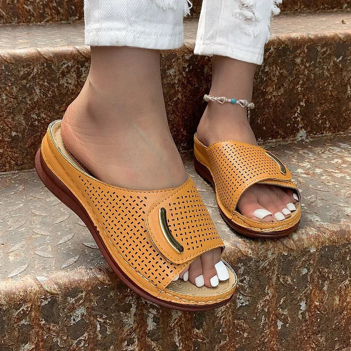 Rowenna - Timeless Urban Sandals
