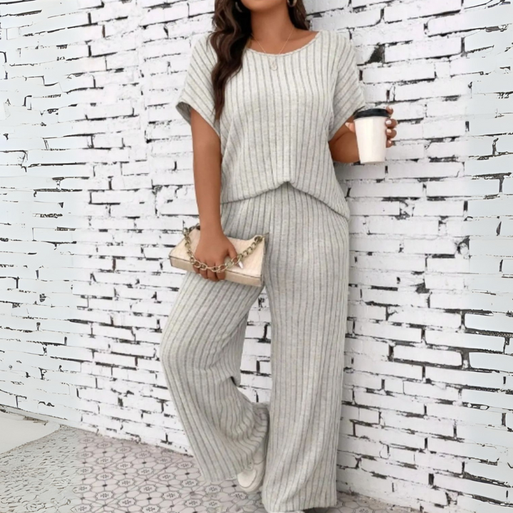 WAUNA™ Plus Size Casual Short Sleeve Top and Pants Set