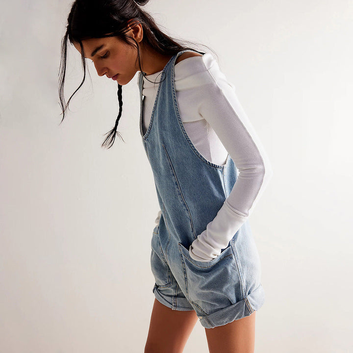 IVYLI™ - Chic Sleeveless Denim Jumpsuit with a Relaxed Fit