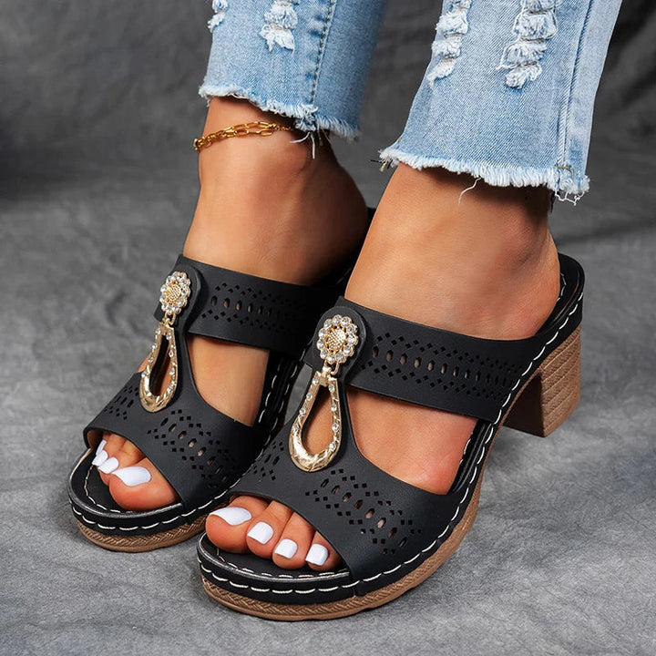 Elora - Glowing Elegance Sandals