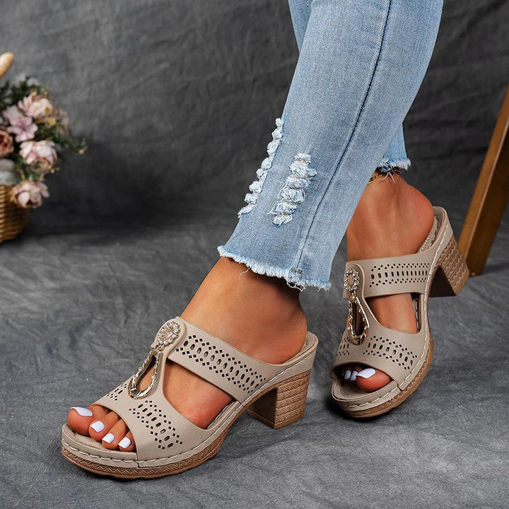 Elora - Glowing Elegance Sandals