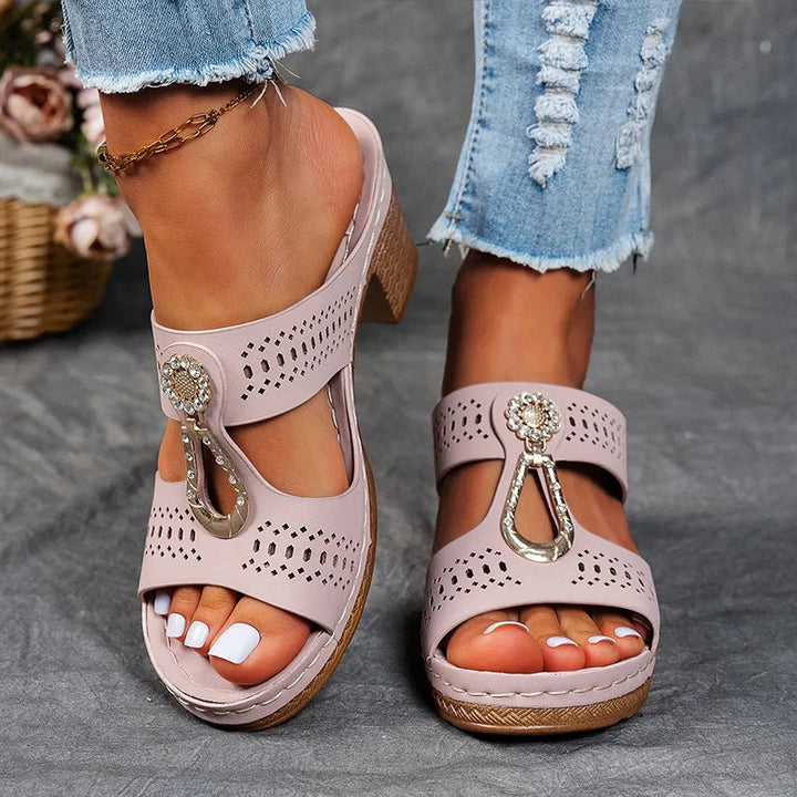 Elora - Glowing Elegance Sandals