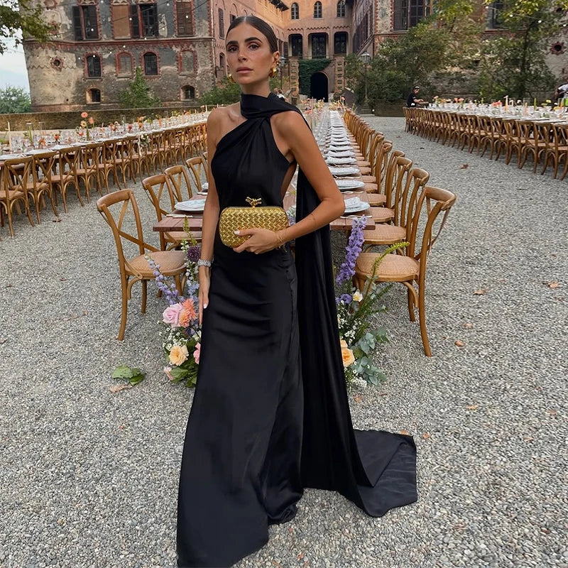 Emerald Elegance One-Shoulder Gown