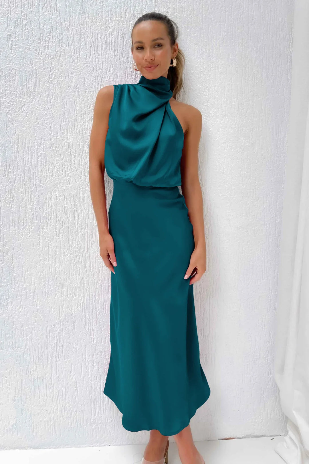 Lillibeth Elegant Halter Neck Midi Dress