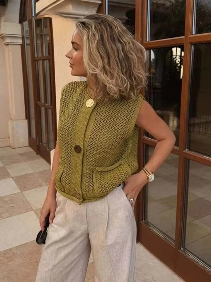 Asta Chunky Knit Buttoned Vest