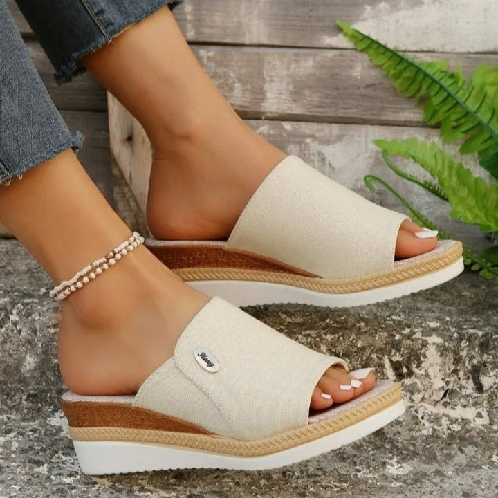 Ayessia - Comfort Fit Ergonomic Sandals