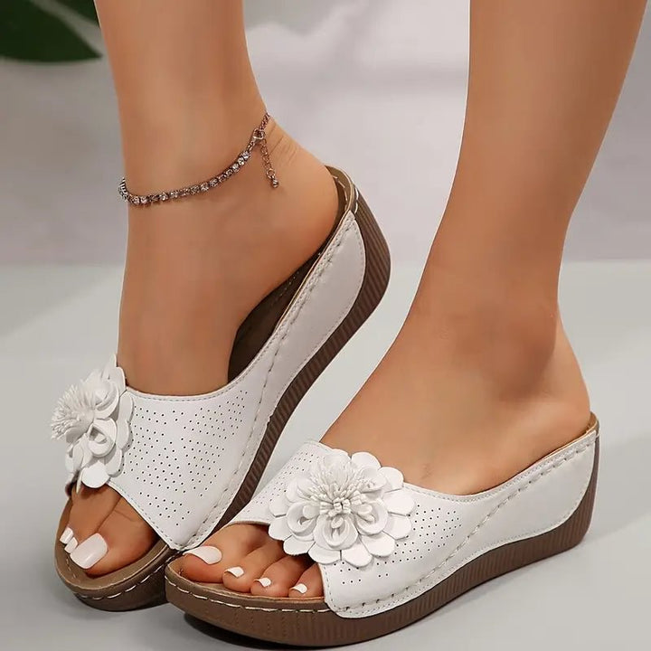 Mindy - Comfort-Focused Ergonomic Sandals
